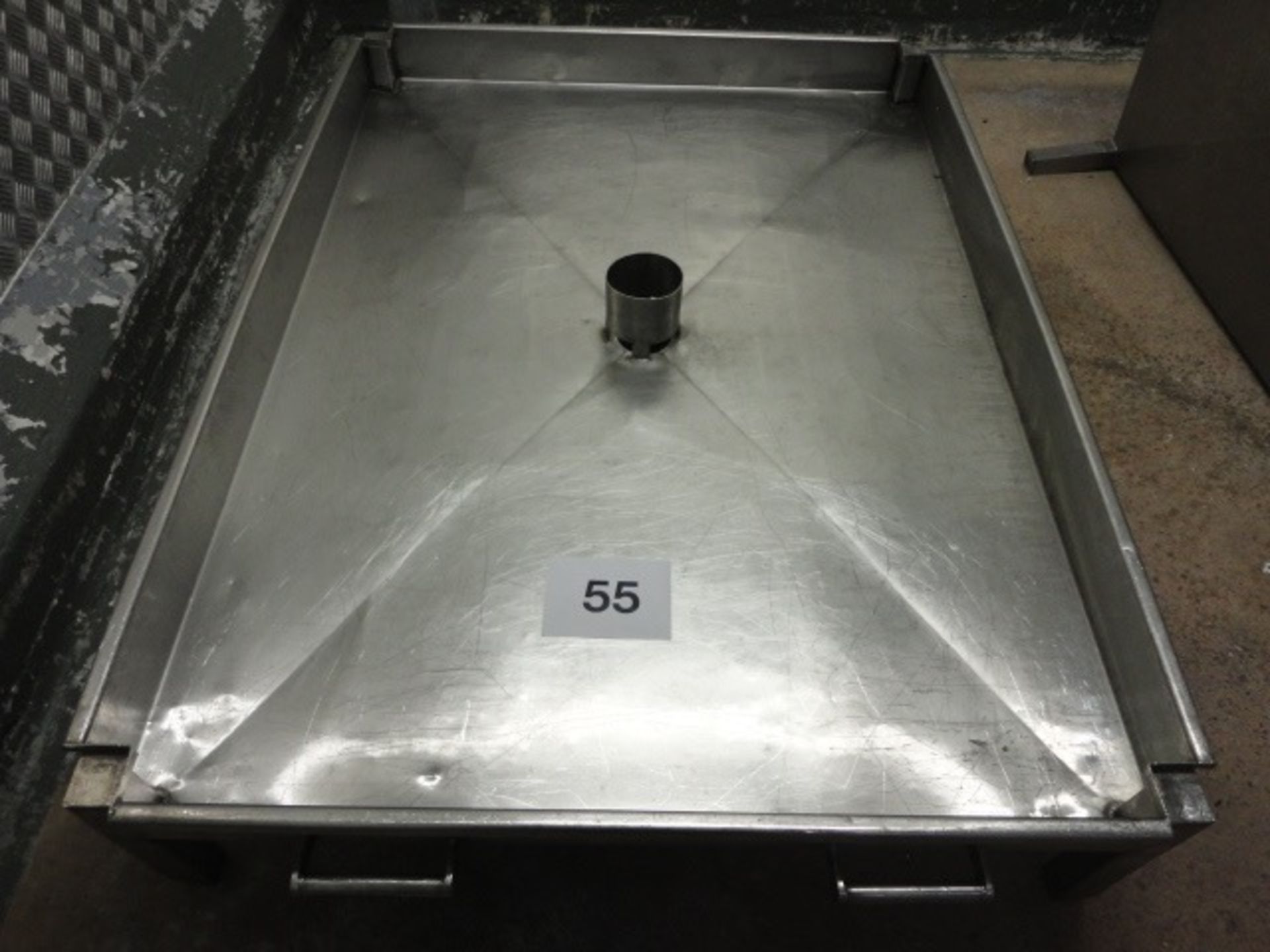 S/s offal draining trays low level.  approx. 1400mm x 1040mm x 100mm internal depth (300mm total
