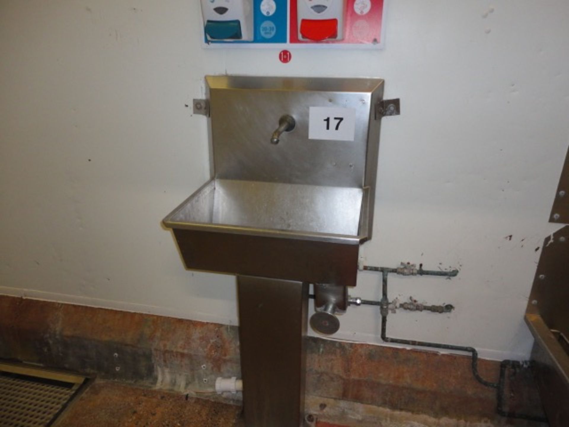 Single knee operated s/s Sink LIFT OUT £25