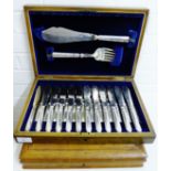 Twelve place Epns fish serving knives and forks in a fitted canteen box together with a six place