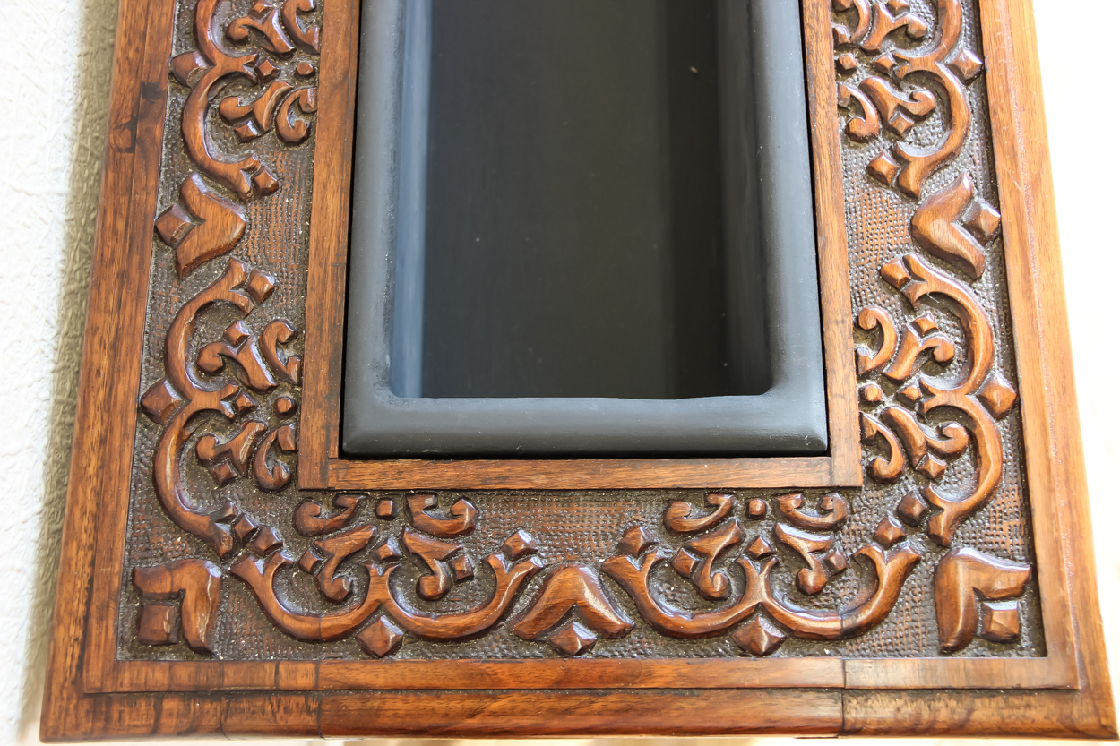 A large Colonial carved hardwood jardiniere/flower trough, 89.5 x 41.5 x 60cm - Image 8 of 8