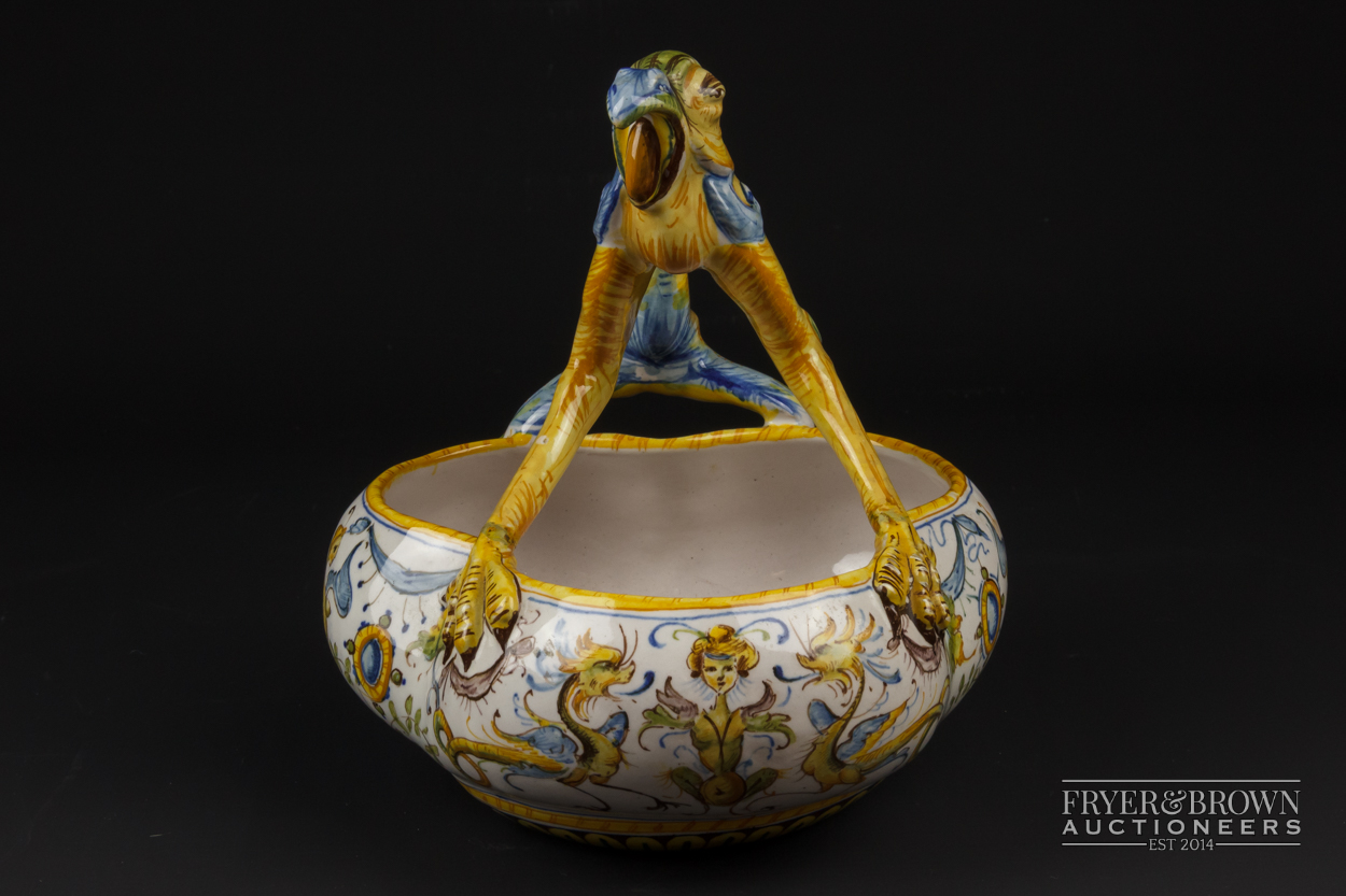 A Cantagalli maiolica trefoil bowl, the handle formed as a grotesque bird, decorated in Urbino style - Image 2 of 6