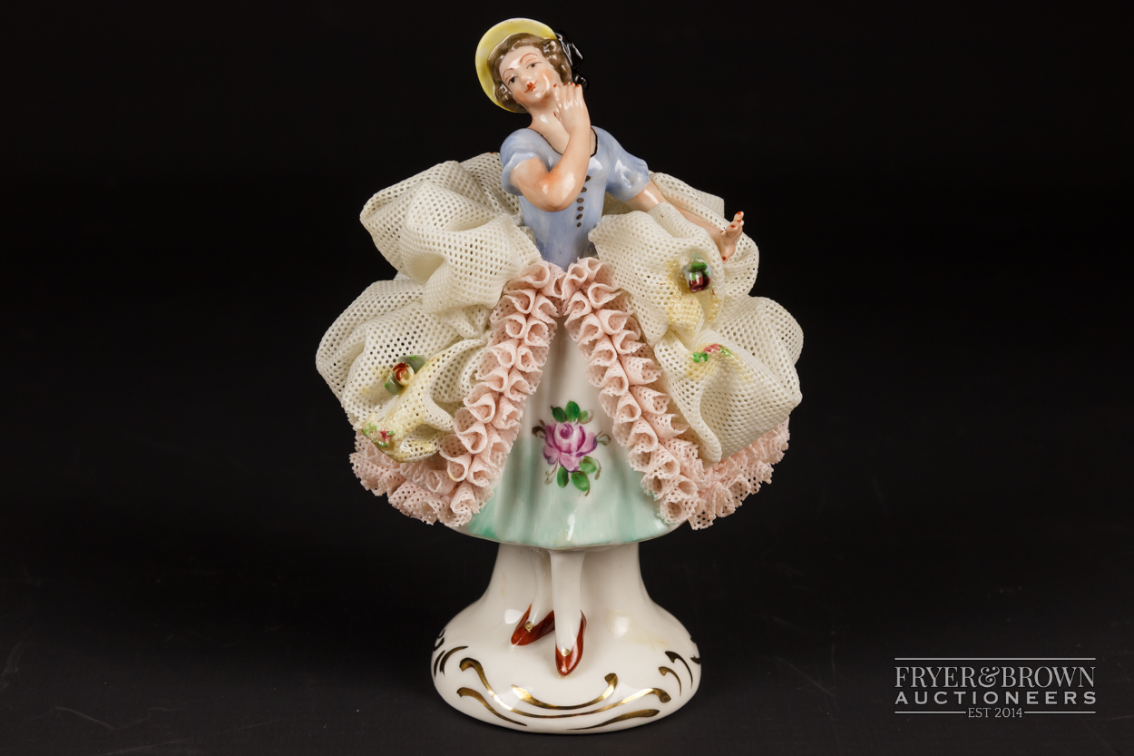 Two small Dresden porcelain lace crinoline figures in Marie Antoinette style; and another, 10.5cm - Image 7 of 9