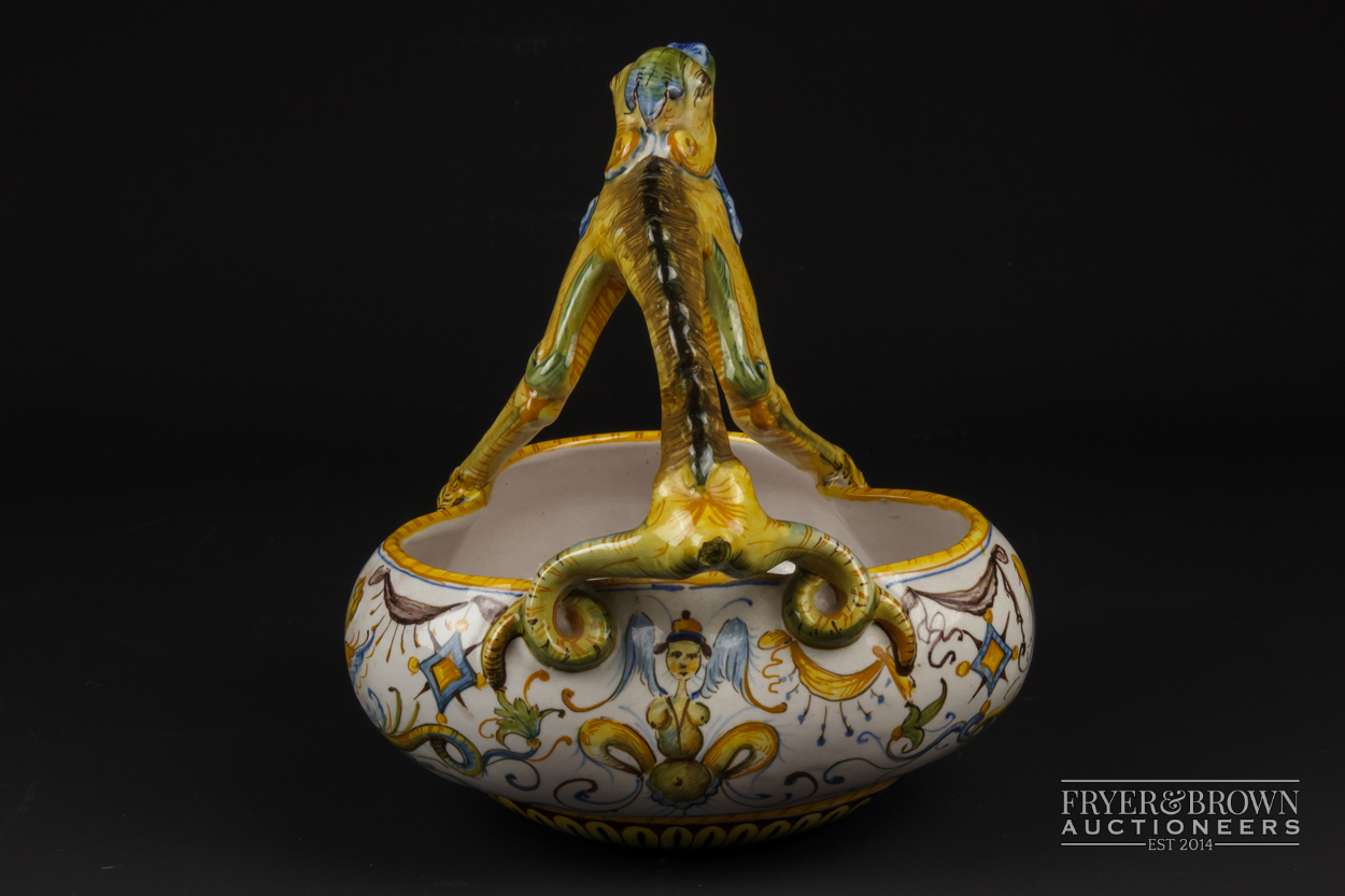 A Cantagalli maiolica trefoil bowl, the handle formed as a grotesque bird, decorated in Urbino style - Image 4 of 6
