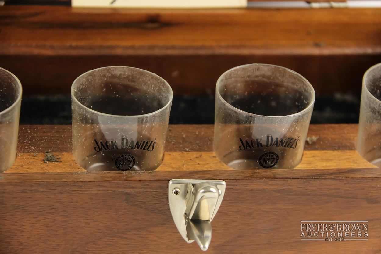 A wooden cigar humidor; and a Jack Daniels wooden presentation box with four shot glasses (2) - Image 2 of 4