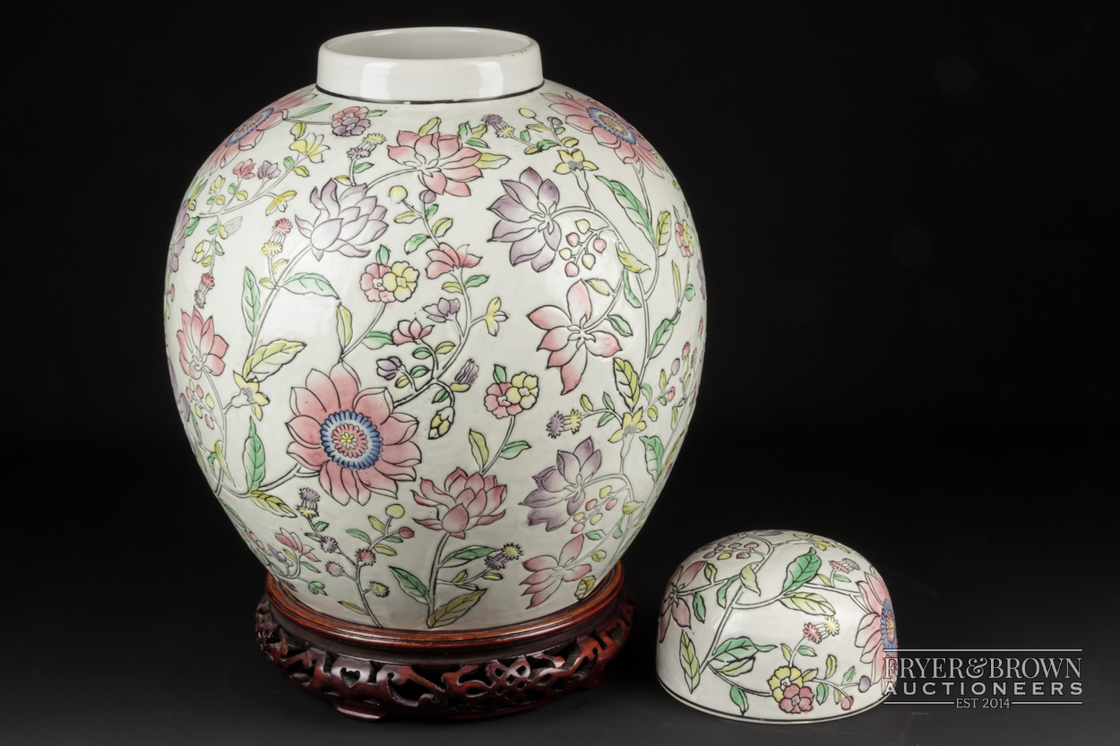 A modern decorative large ginger jar & cover in the Chinese style, decorated all over with flowering - Image 2 of 3