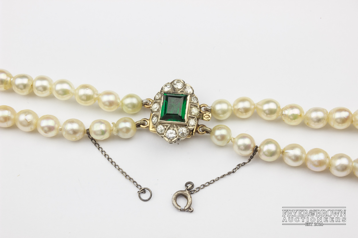 A two row cultured pearl necklace, with tourmaline and diamond clasp, comprising 62 and 66 graduated - Image 5 of 6