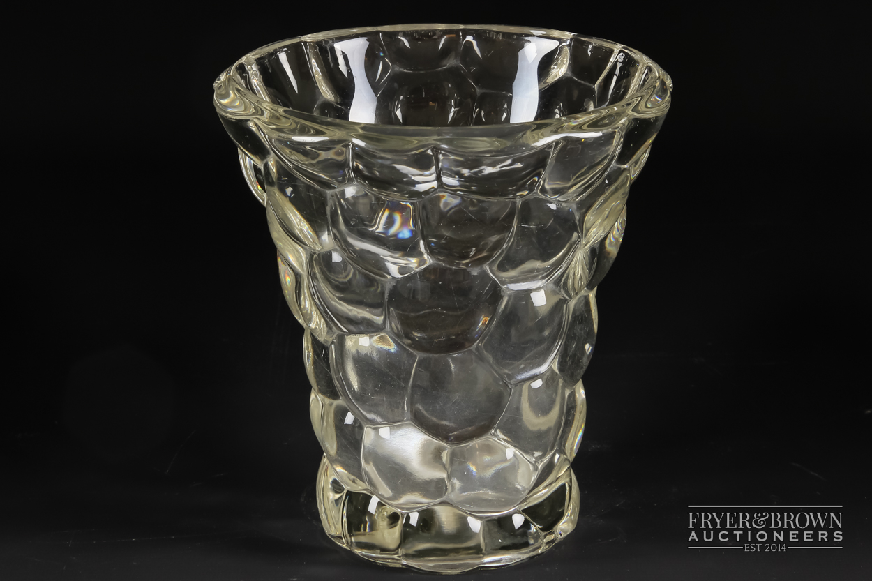 A D'Avesn glass vase, trumpet form moulded with honeycomb bubble design, moulded mark, 18cm high - Image 2 of 4