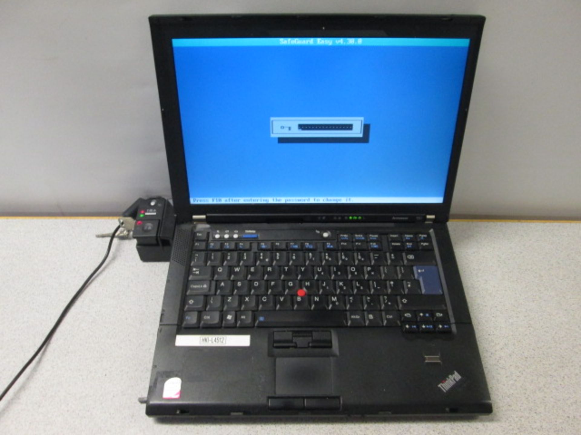 Lenovo ThinkPad T Series T61 7661 - 14".