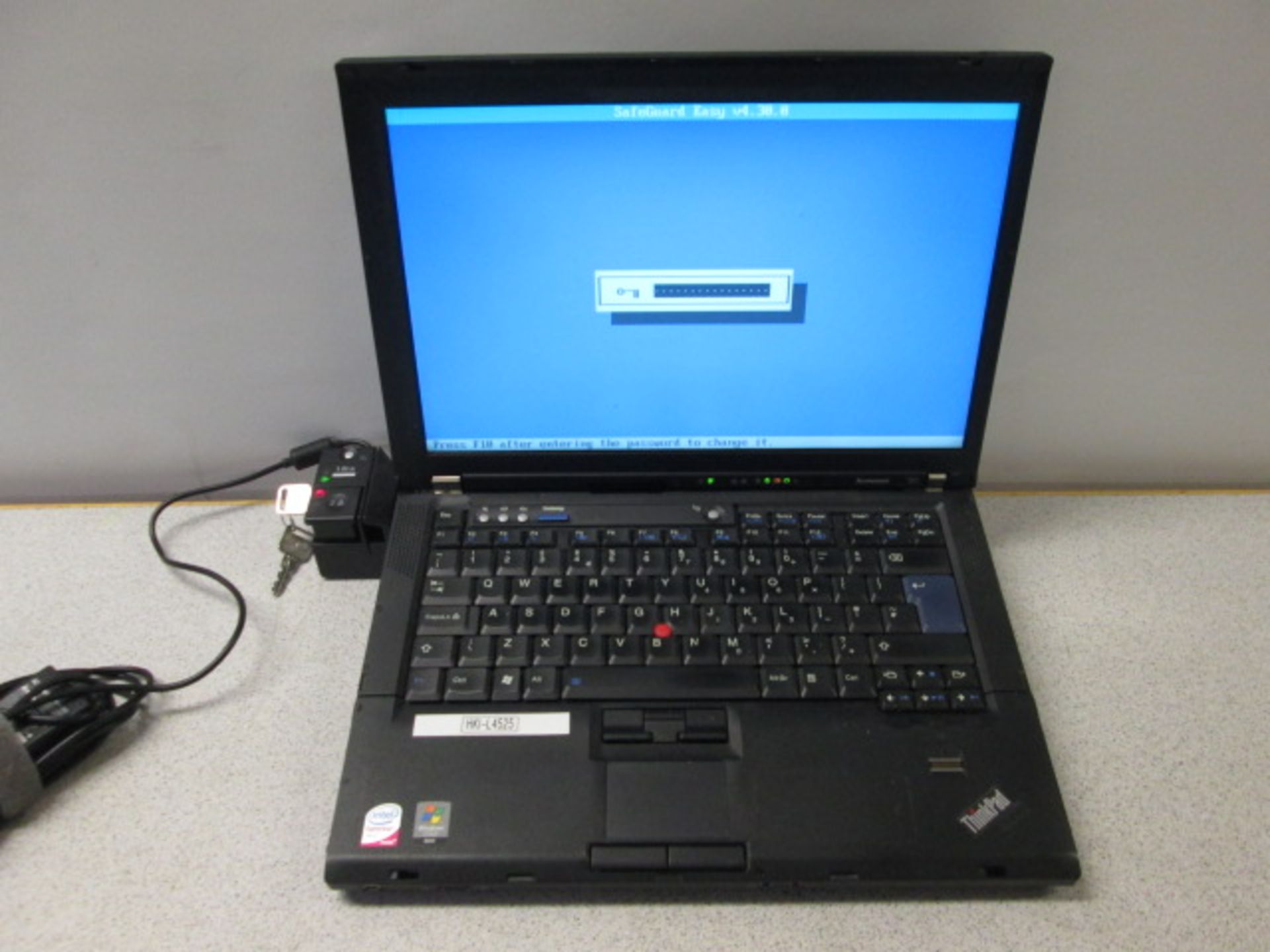 Lenovo ThinkPad T Series T61 7661 - 14".