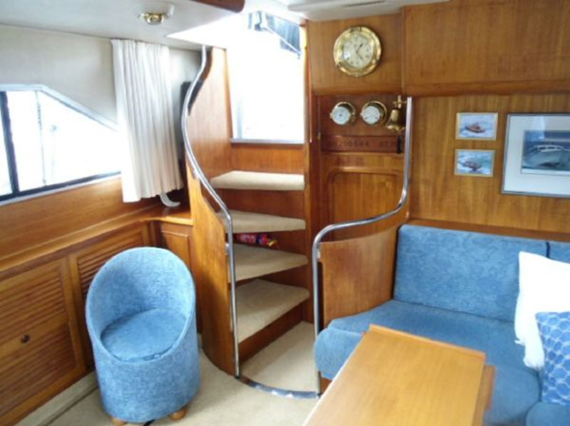 Broom Monarch 39ft, 6 Berth Offshore/River Aft Bridge Cruiser "NO VAT or Buyers Premium on this Lot" - Image 4 of 15