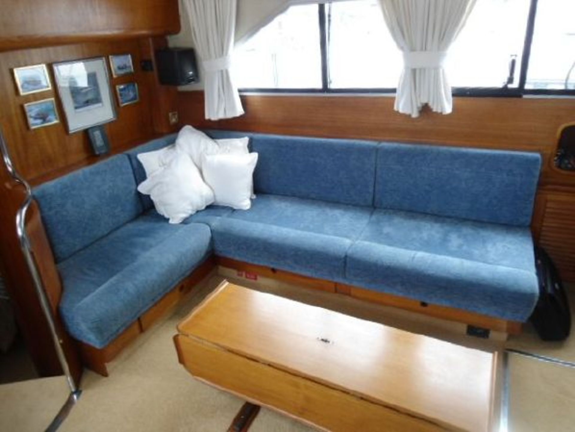 Broom Monarch 39ft, 6 Berth Offshore/River Aft Bridge Cruiser "NO VAT or Buyers Premium on this Lot" - Image 7 of 15