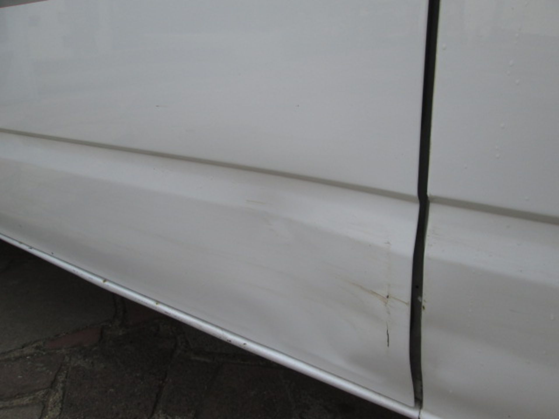 (GV09 BWN) Ford Transit 115 T350L White Panel Van - Image 12 of 18