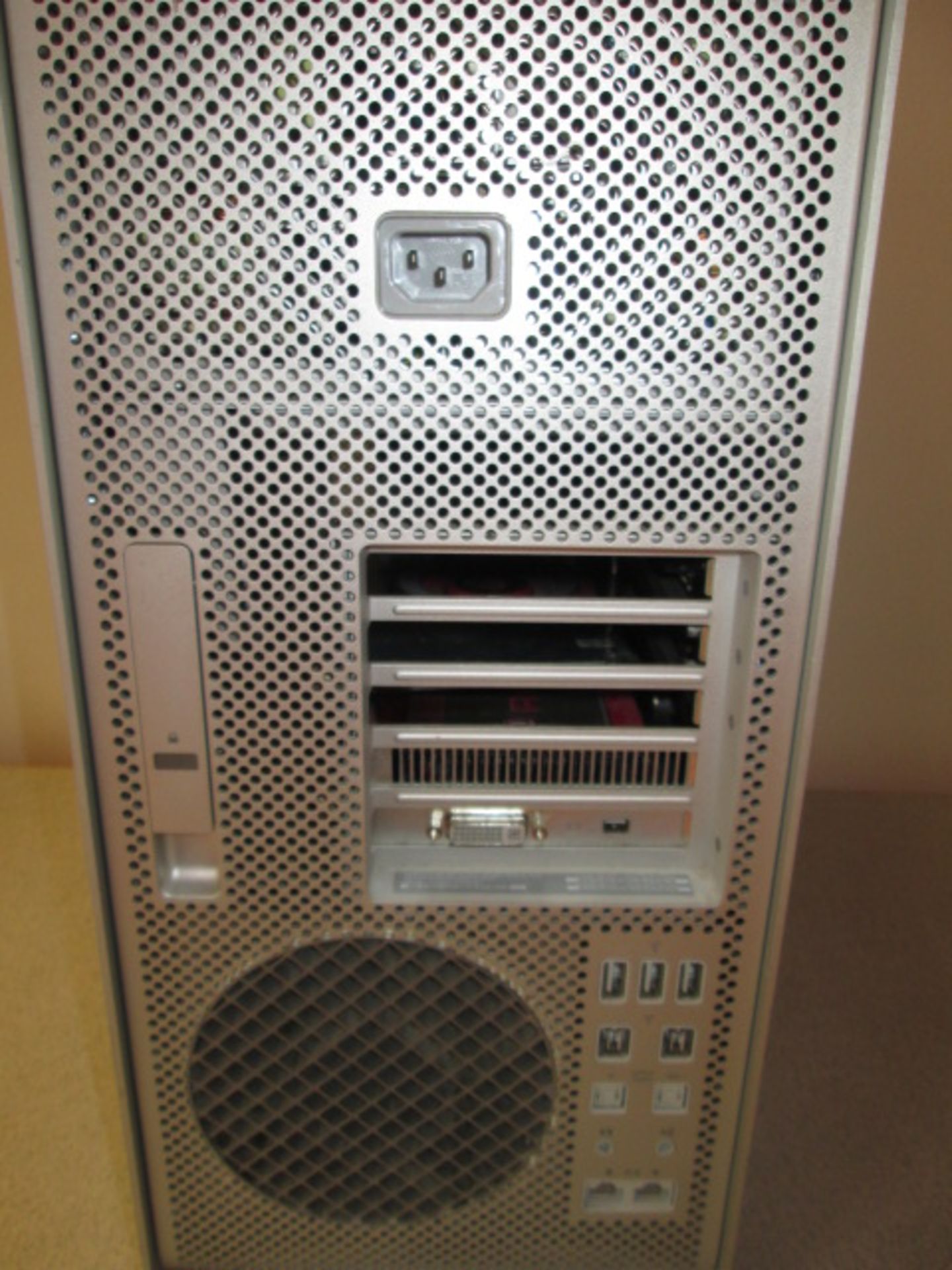 Apple Mac Pro - Image 2 of 2