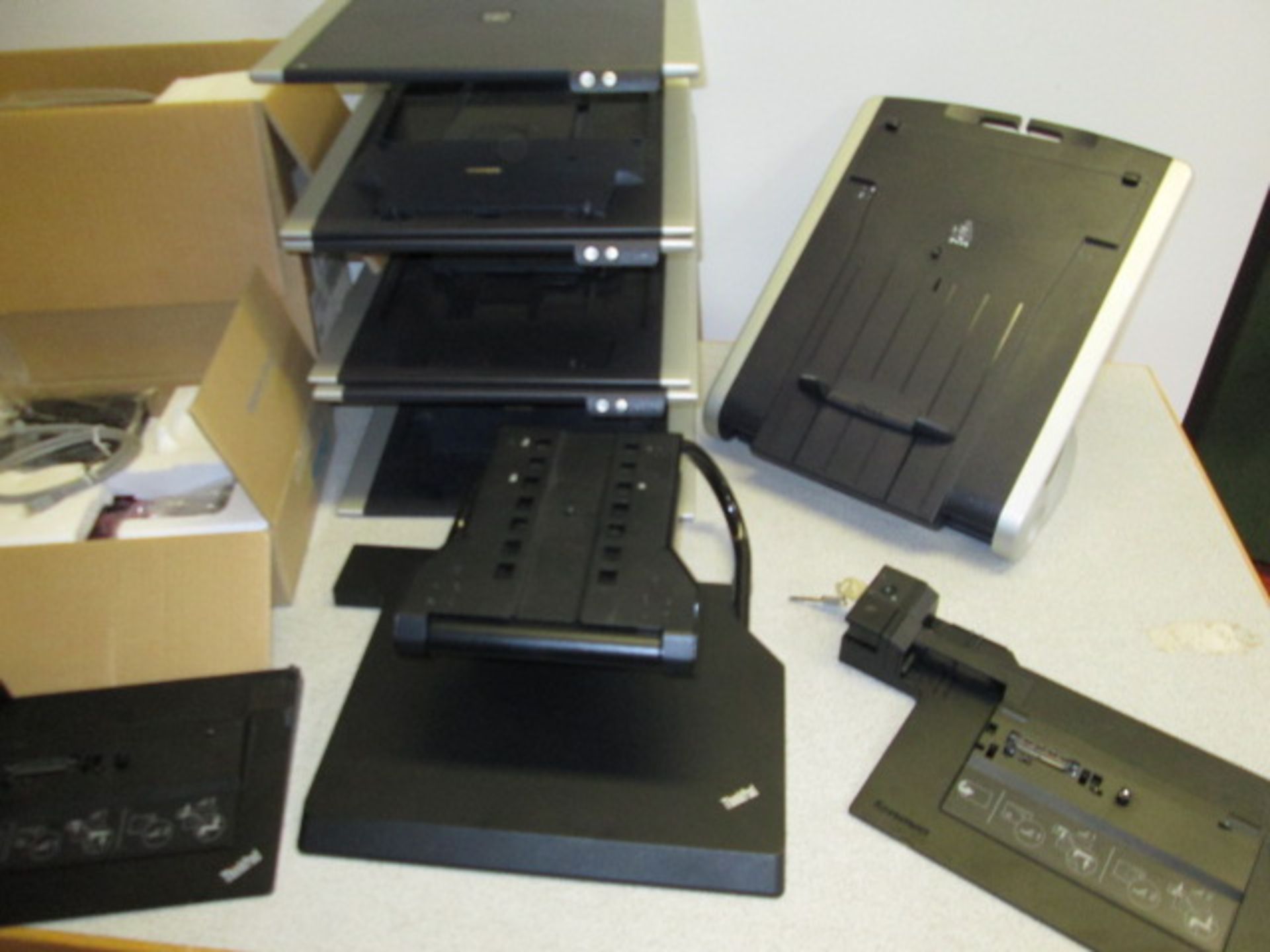 Lot of IT Accessories to Include: 10 x Assorted Docking Stations, 5 x Assorted Monitor Stands & 2 - Image 3 of 4