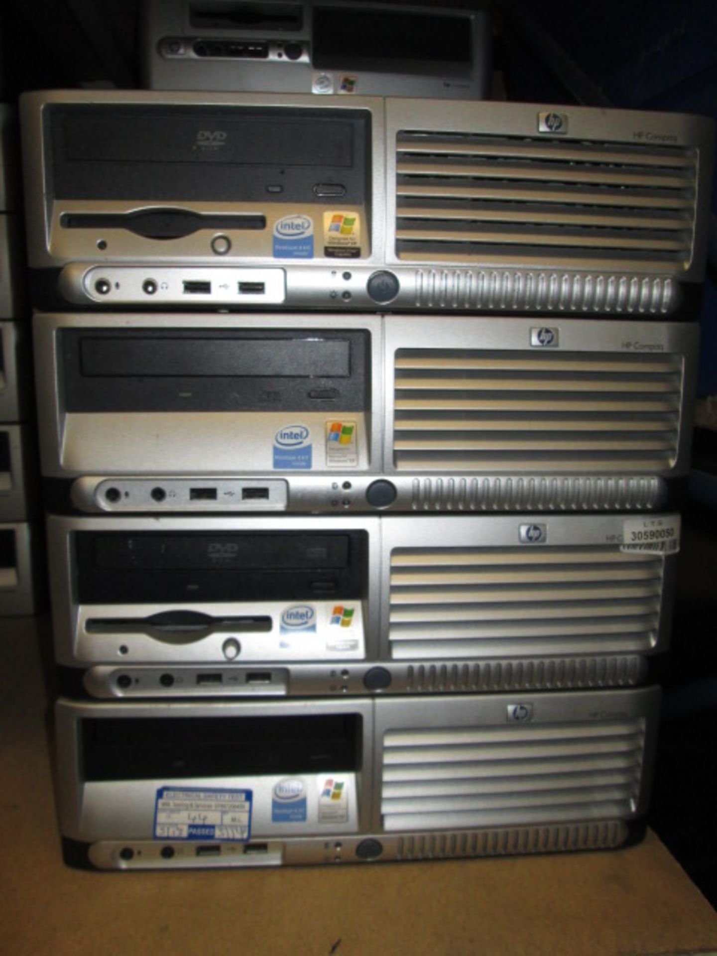 Lot to Include: 13 x HP Compaq D530, 4 x HP Compaq DC 7600 & 3 x Dell Dimension 2350. Sold with no - Image 4 of 6