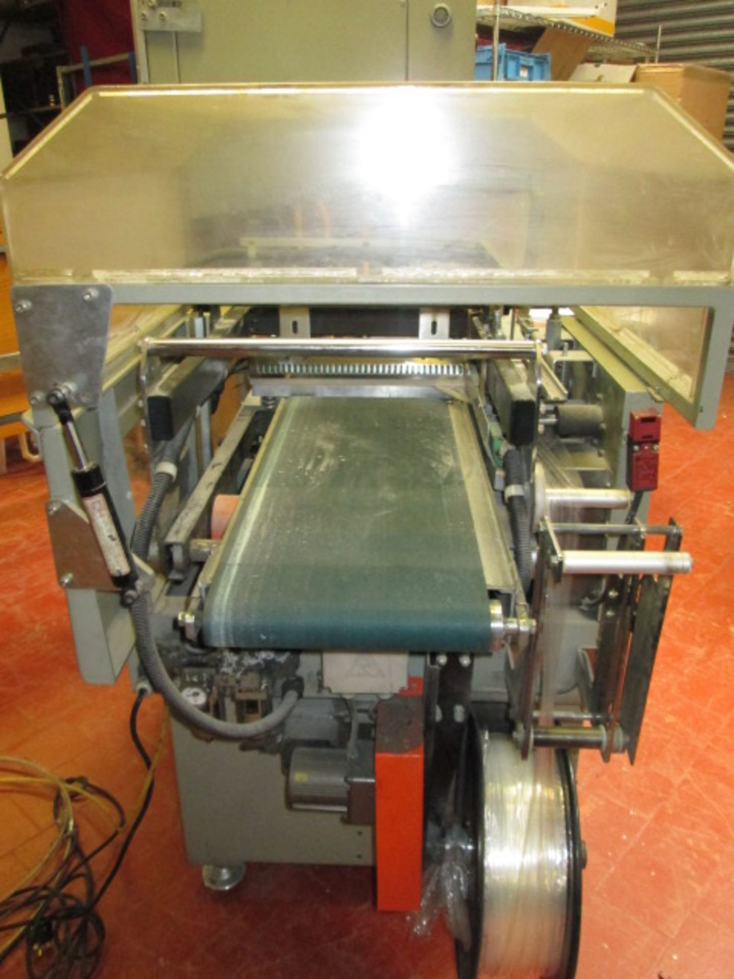 Automatic Flow Wrapping Machine in 3 Sections: Wrapping Section/Conveyer/Heat Sealer. Supplied by - Image 6 of 9