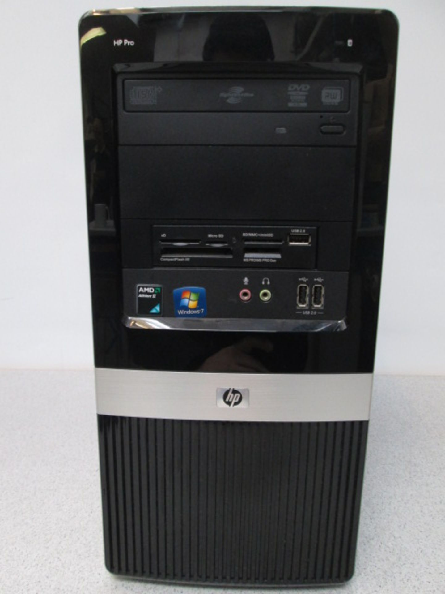 HP Pro 3125 MT Desktop Computer, AMD Athlon II X2 220 Processor, CPU @ 2.8Ghz, 2GB RAM. Running - Image 2 of 2