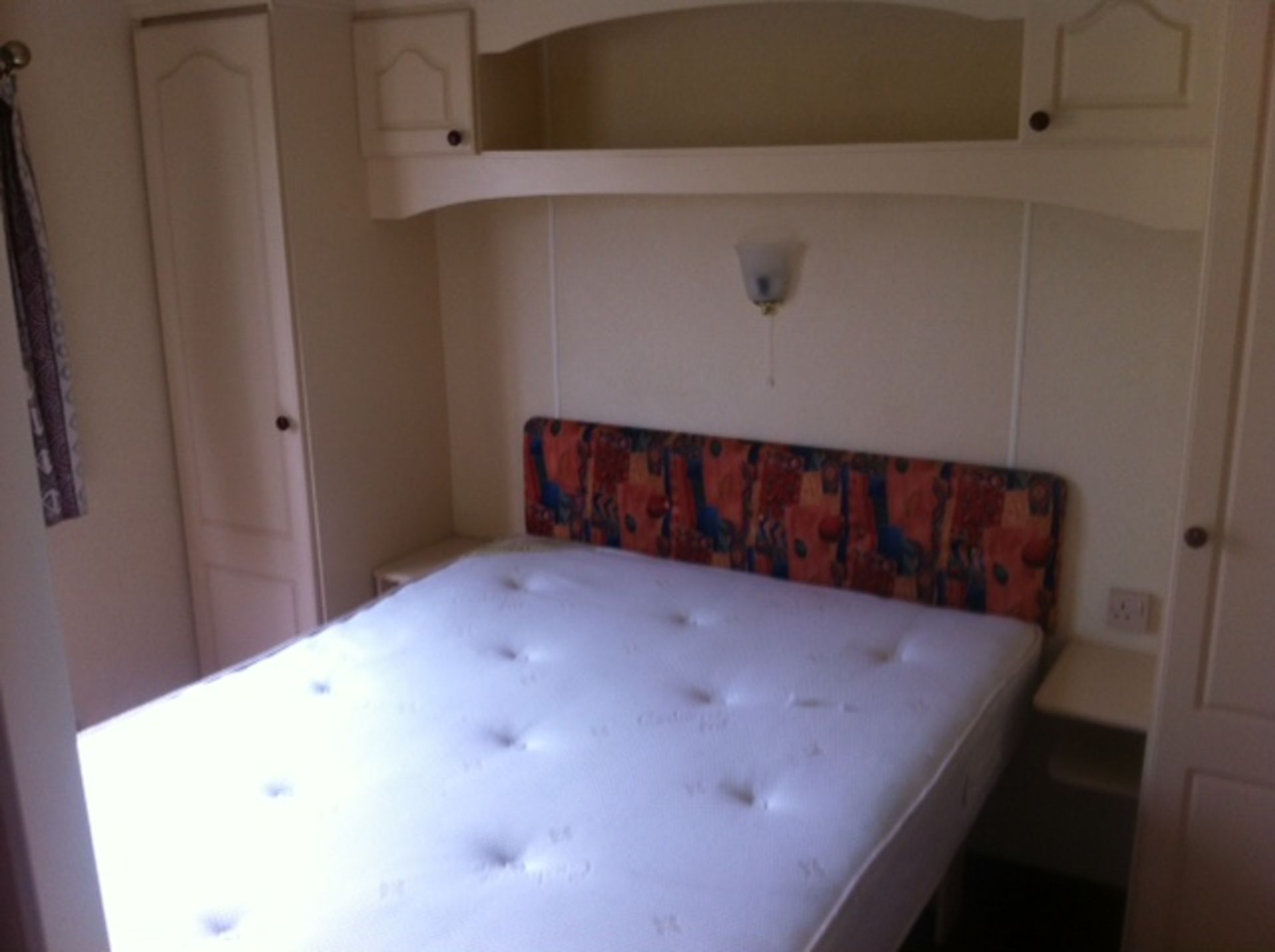 WARRANT SATISFIED. 'LOT WITHDRAWN' Bluebird Charisma Static Caravan. 35ft x 12ft, Year 2000. - Image 4 of 26