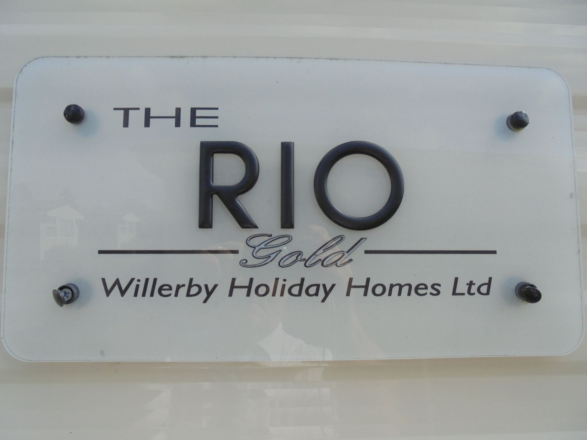 "WARRANT SATISFIED. 'LOT WITHDRAWN" Willerby Rio Gold Static Caravan. Size 33ft x 12ft, Year 2012. - Image 7 of 35