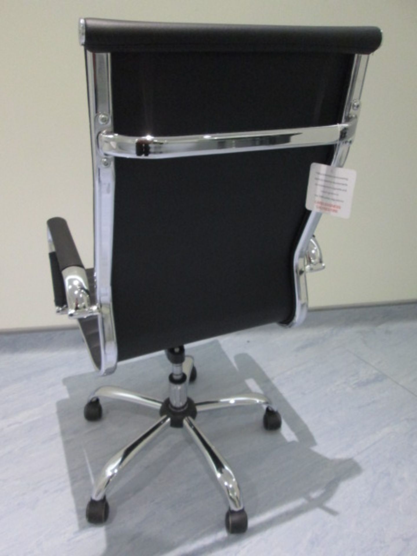 A Metro Eames Style Quality Black Operators Chair on Chrome Frame (As New) - Image 3 of 4