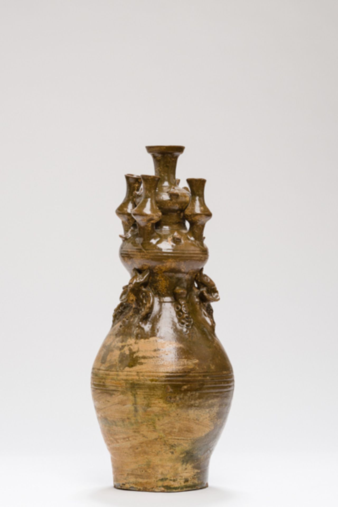 BRONZE VASE  Bronze. Japan, Meiji period (1868 - 1912)  Very decorative and very richly designed