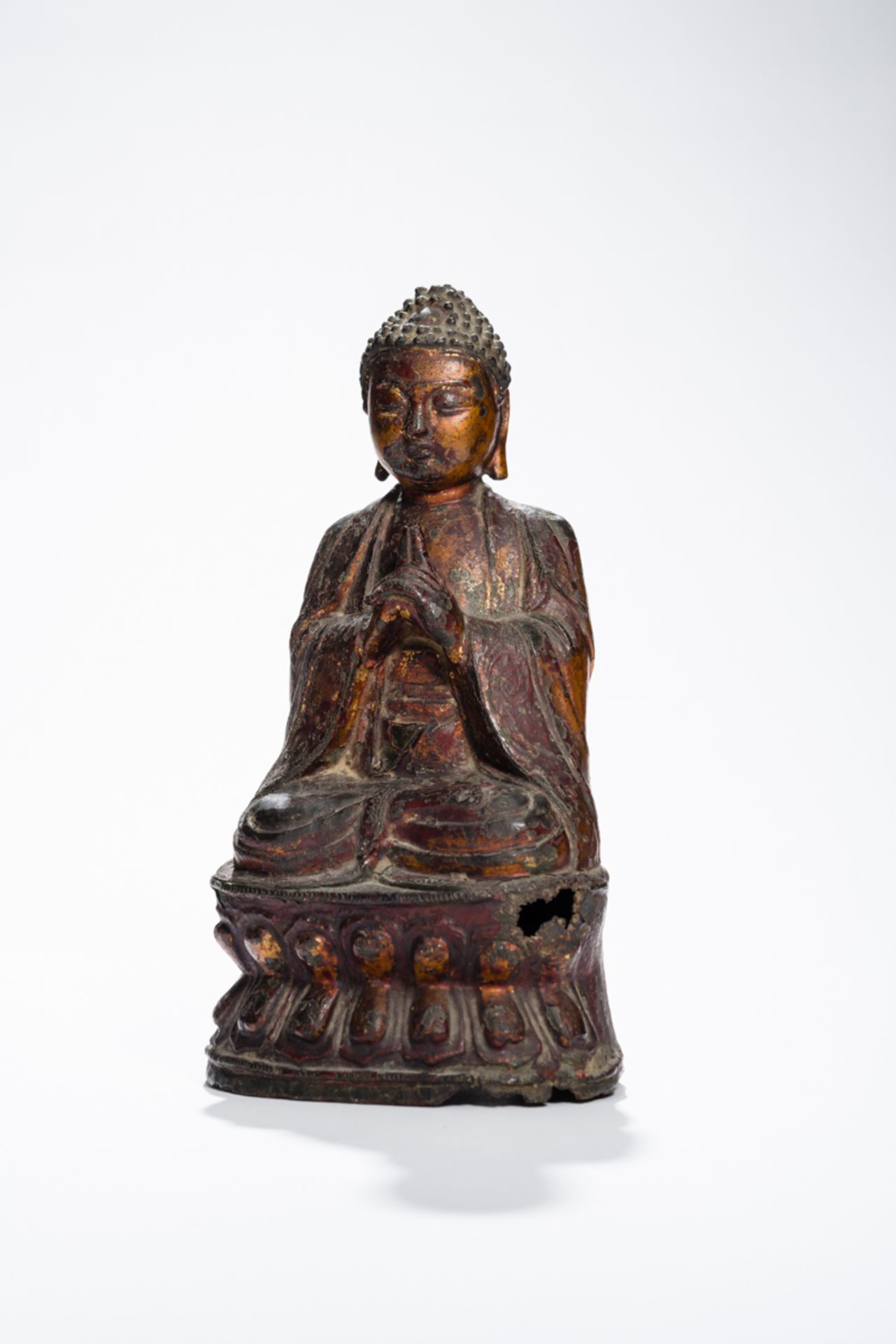 BUDDHA MIT DEm SELTENEN GESTUS DES SALBENSBronze mit Vergoldung. China, ca. 17. Jh.Buddha - Bild 2 aus 8