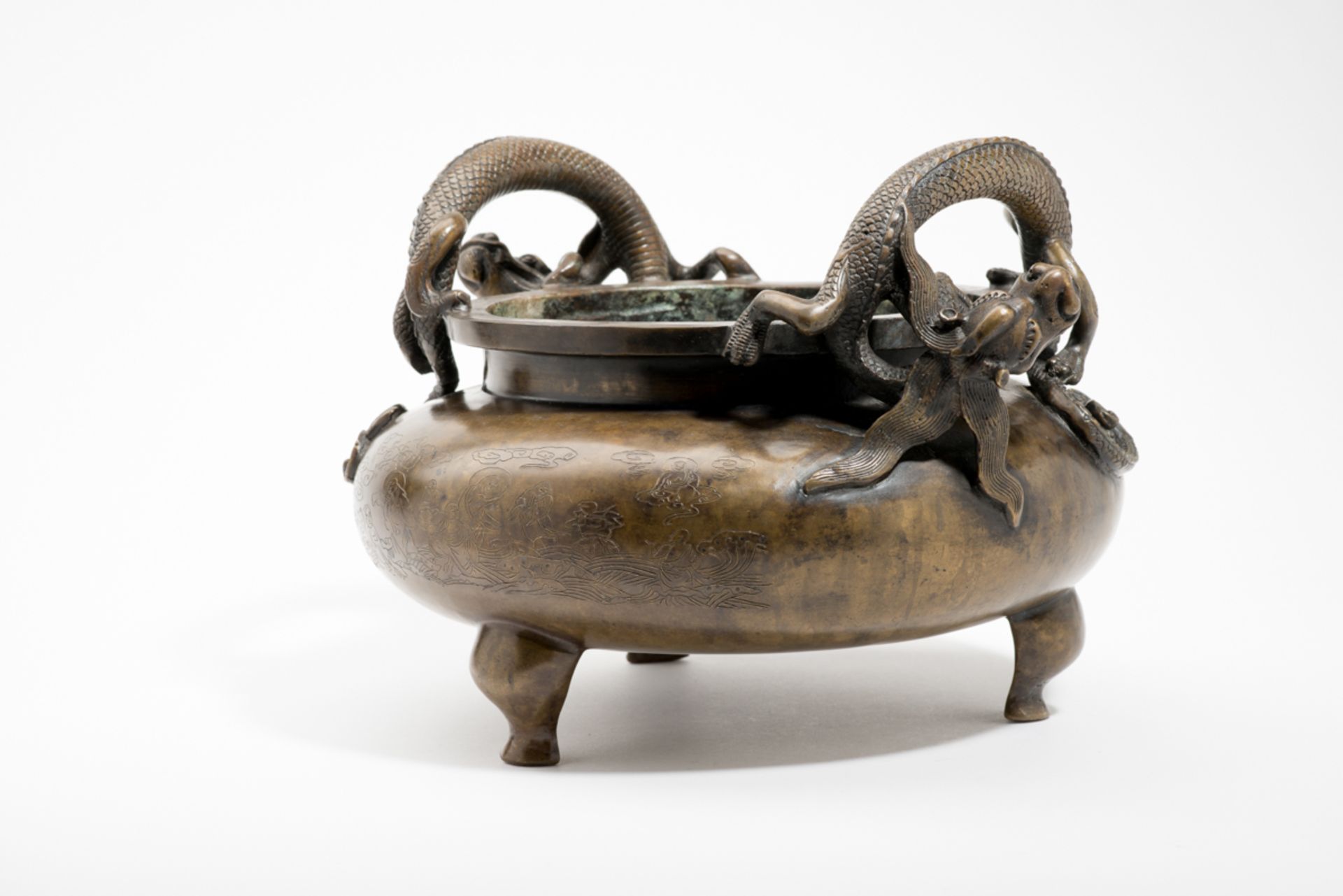 RÄUCHERBECKEN MIT DRACHENBronze. China, Qing-Dynastie (1644 – 1912), ca. 18. Jh.Größeres - Bild 4 aus 10