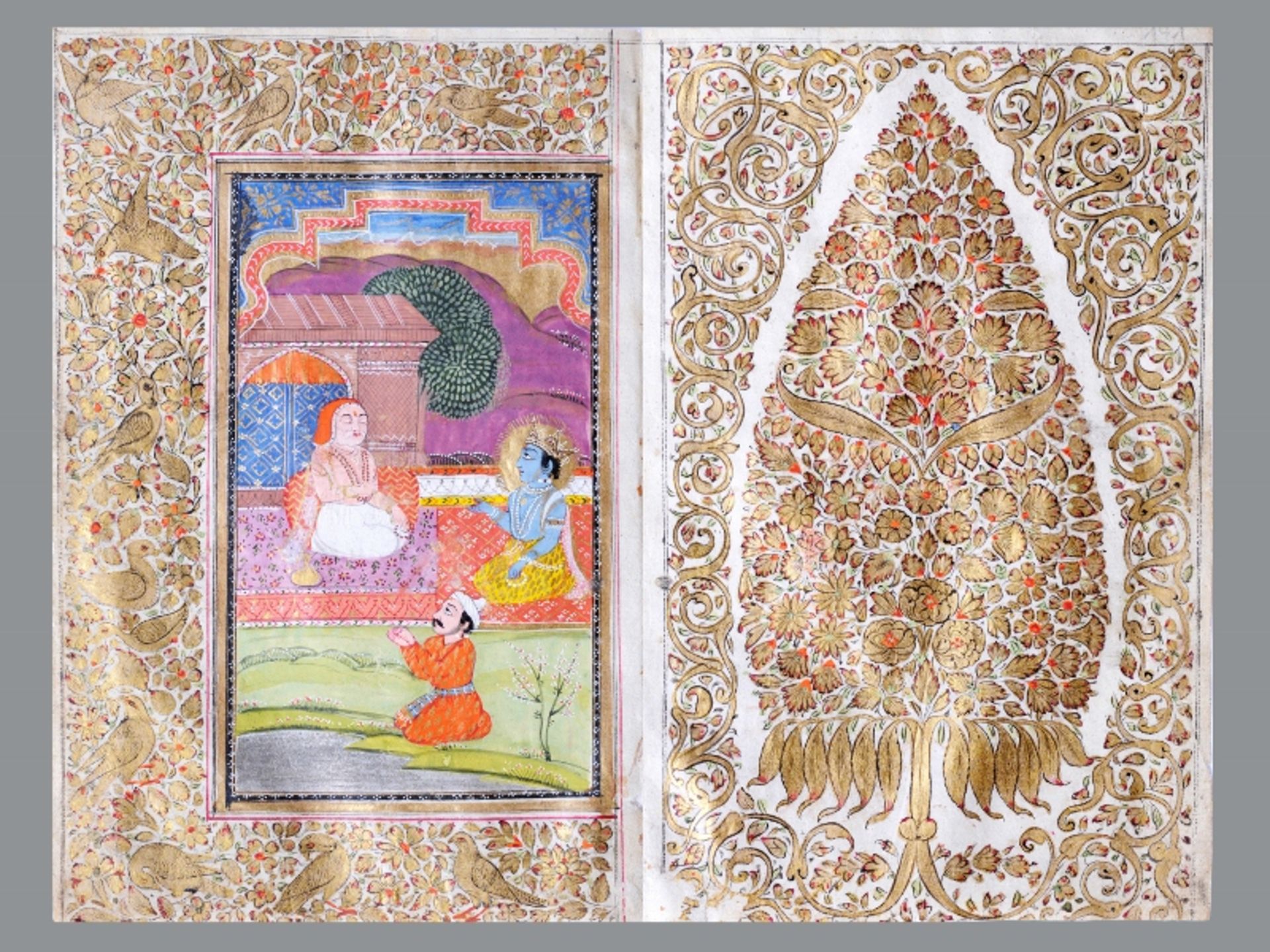 KRISHNA VOR EINEM MAHARAJA
Farbige Malerei mit Gold aus dem Bhagavadgita. Nord-Indien, Kashmir,