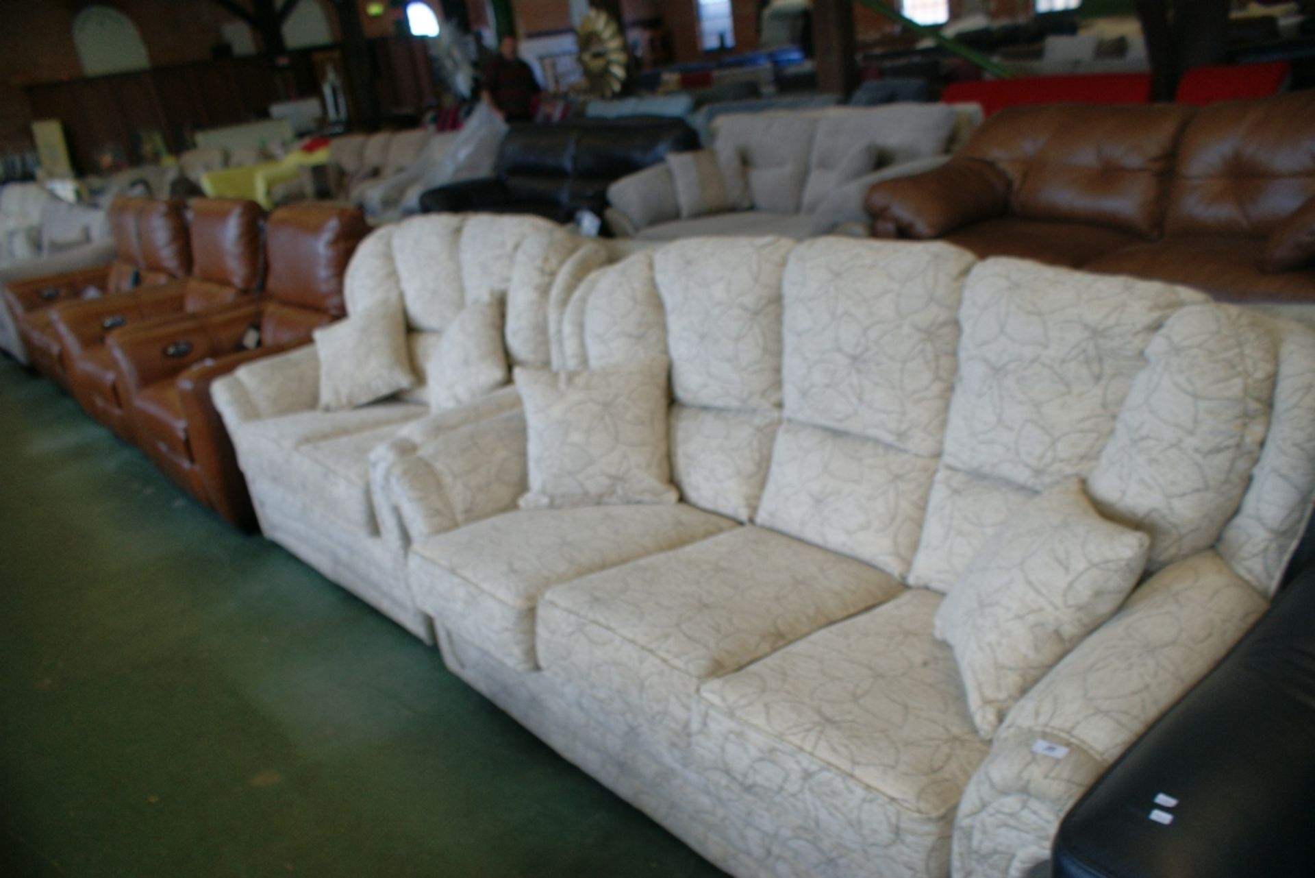 NATURAL FLORAL 3 SEATER SOFA AND 2 SEATER SOFA (427/14) (429/12)