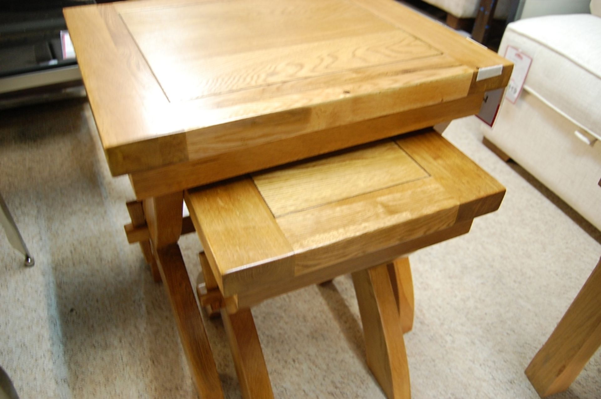 BAXTER OAK NEST OF 2 TABLES