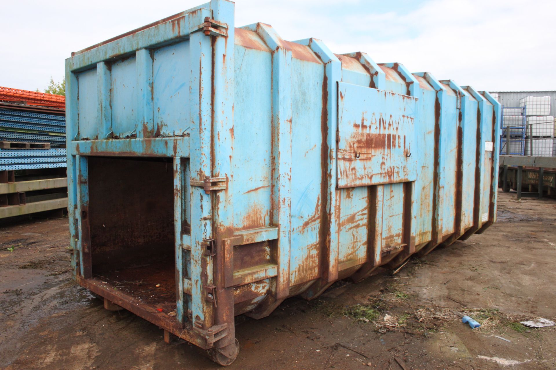 TTB 27M ENCLOSED RORO COMPACTOR SKIP - Image 2 of 3