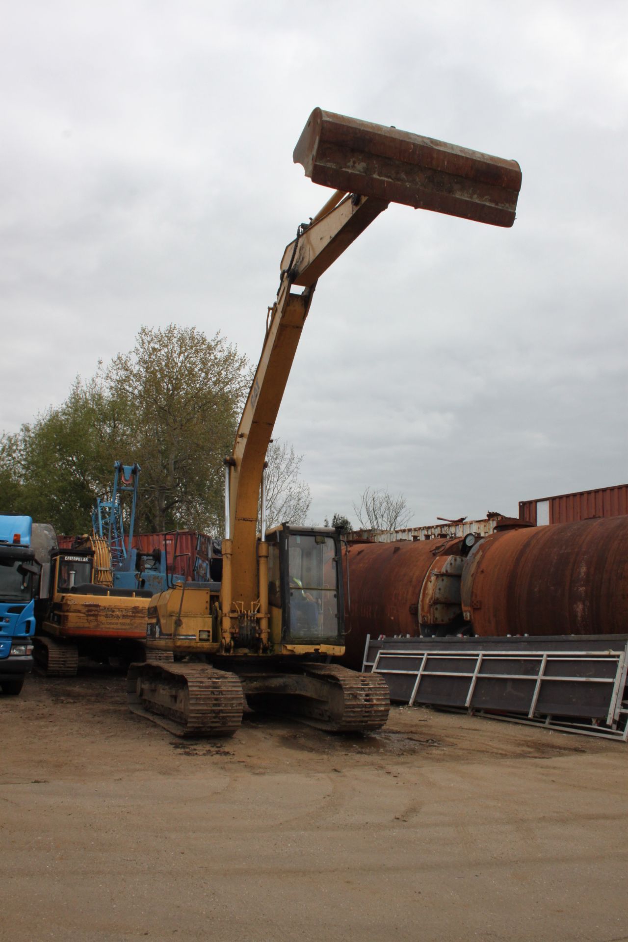 CAT 317 TRACKED DIGGER C/W 2000MM DRAINAGE BUCKET & 36" DIGGER BUCKET,16,693HRS SERIAL NUMBER - Image 2 of 6