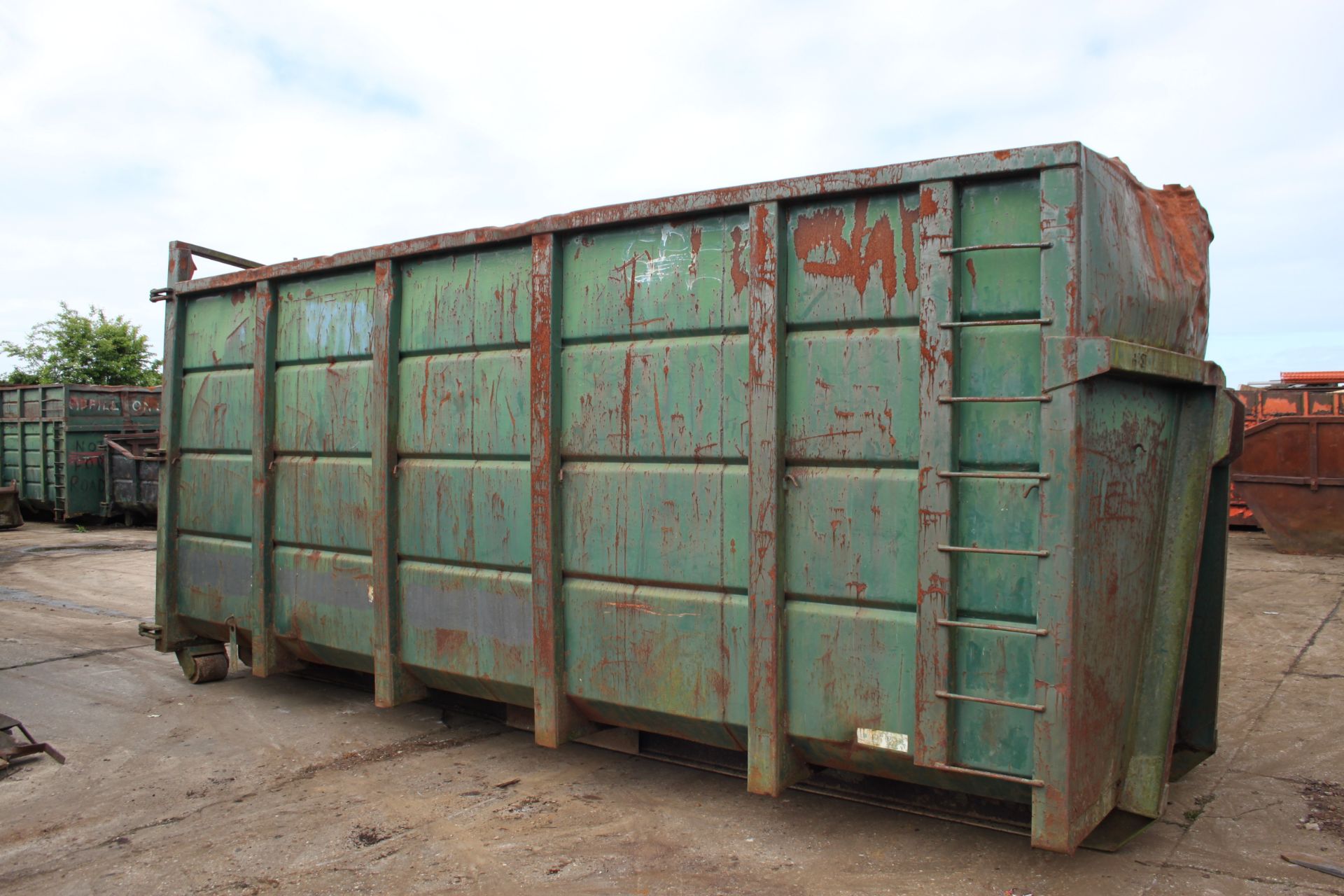 40YRD CHAD DOUBLE DOOR RORO SKIP WITH SIDE LADDER - Image 4 of 6