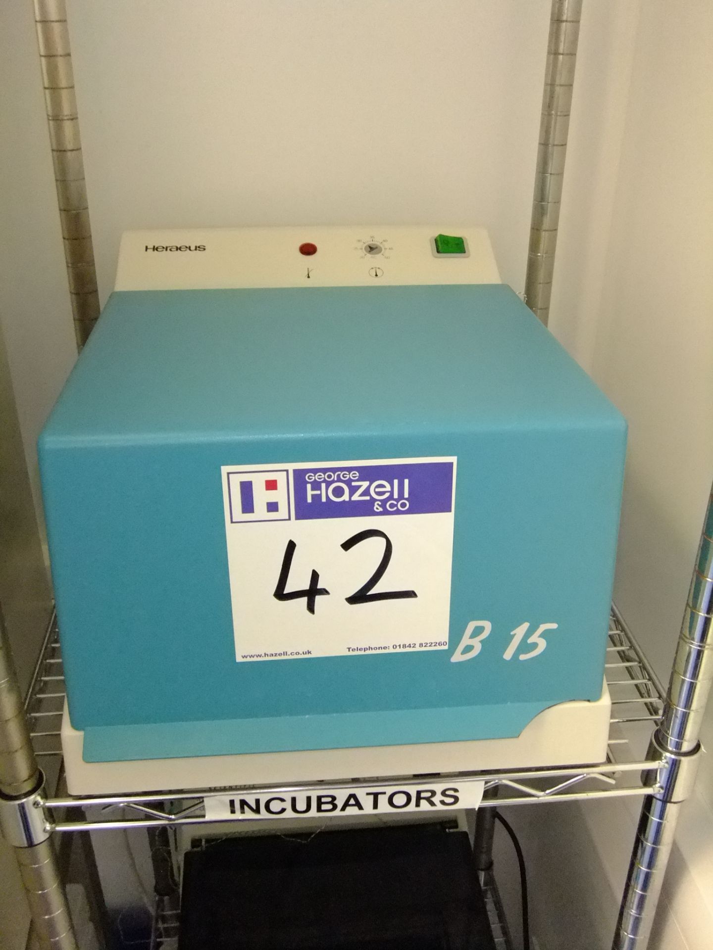 HEREAUS B15 MINI INCUBATOR 240V