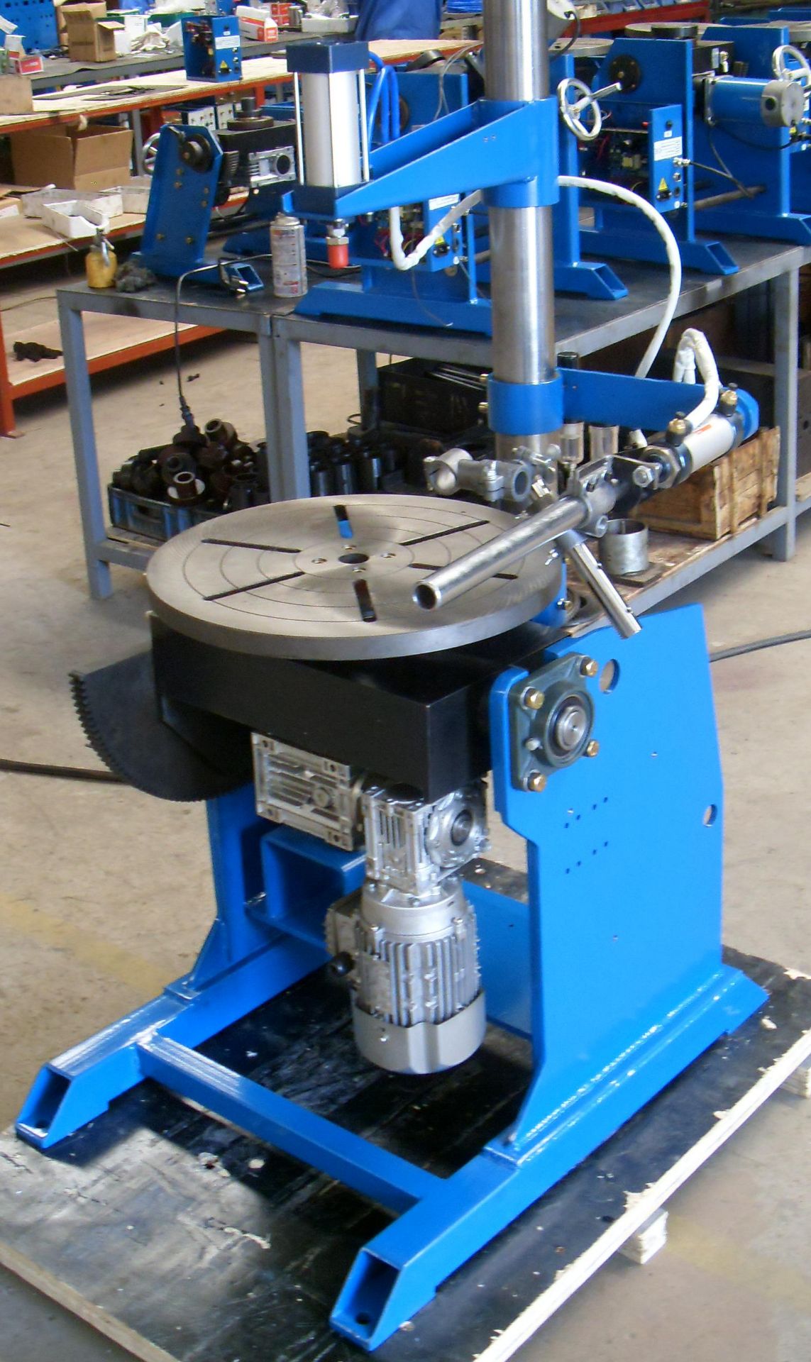 Mint Welding Positioner 1300lbs Capacity, Full rotatation & tilt capability with variable speed