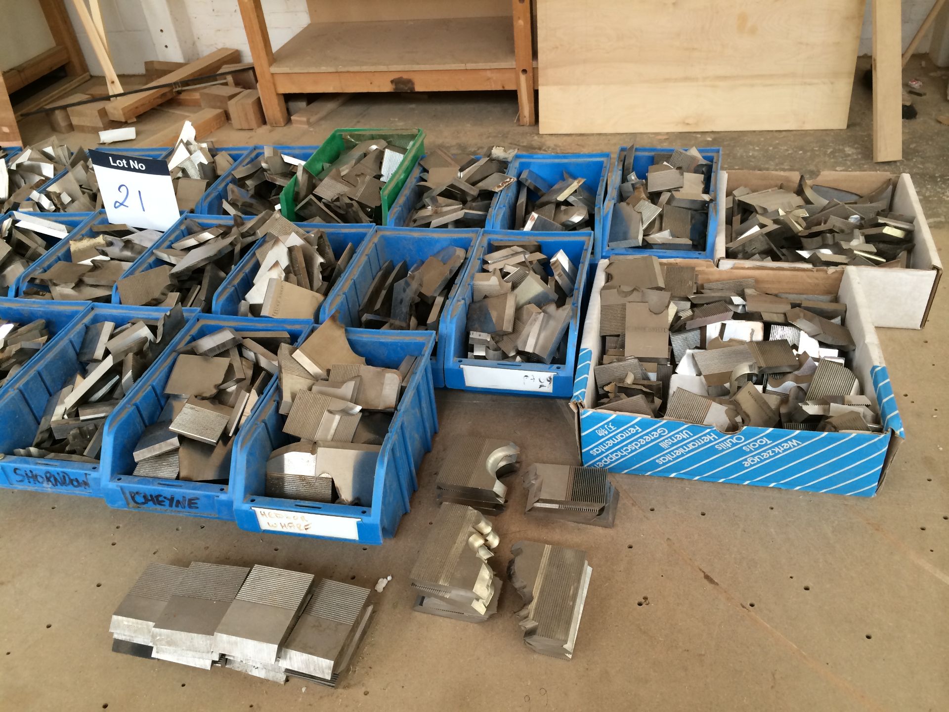 Various Spindle Mould Tooling, as lotted (refer to photograph) - Bild 3 aus 3