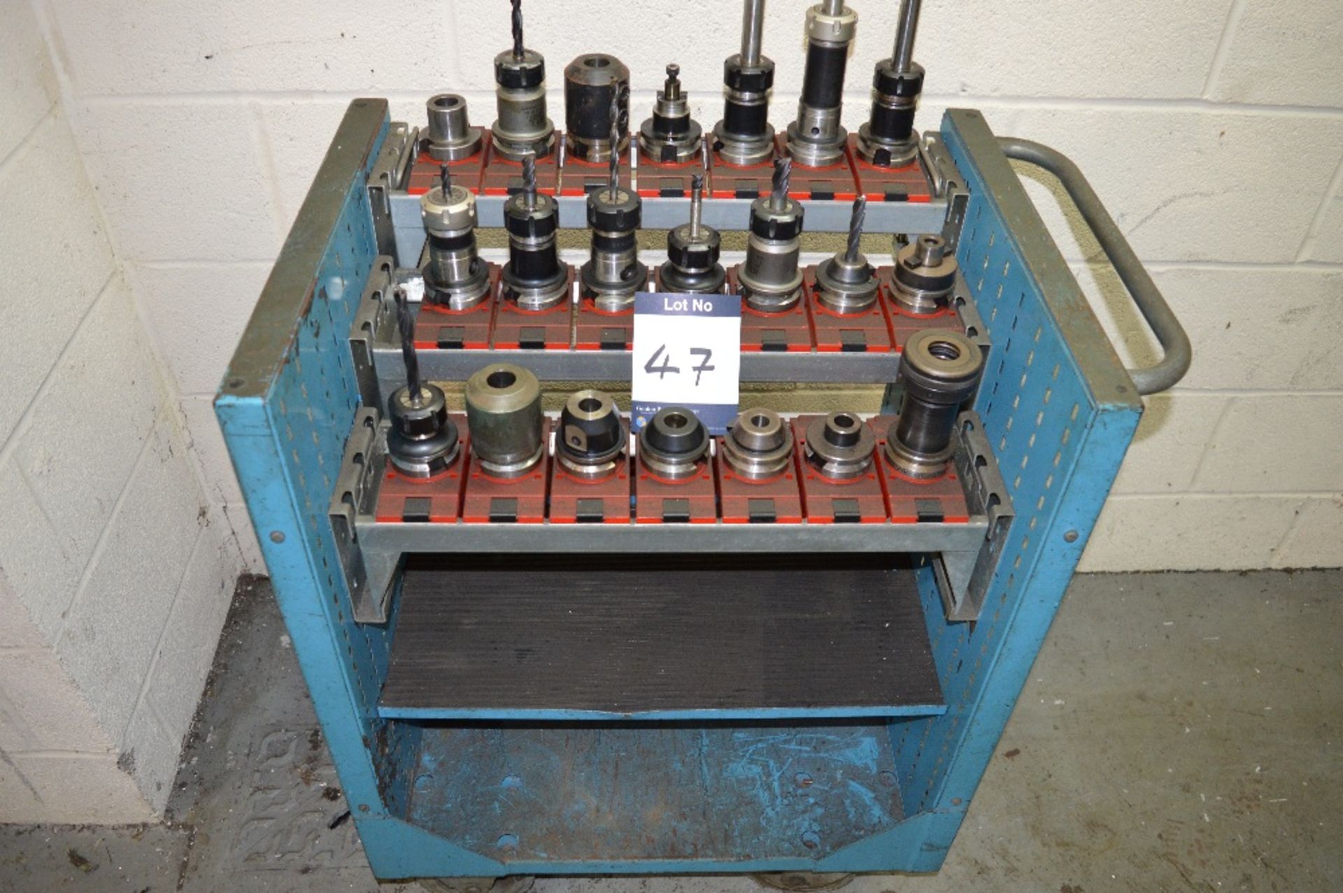 Mobile Tool Trolley with 21 BT40 Tool Holders and