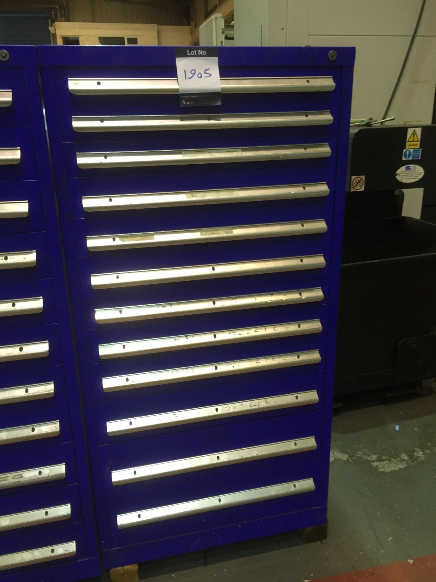 Blue steel 750mm wide tooling cabinet fitted 12 dr