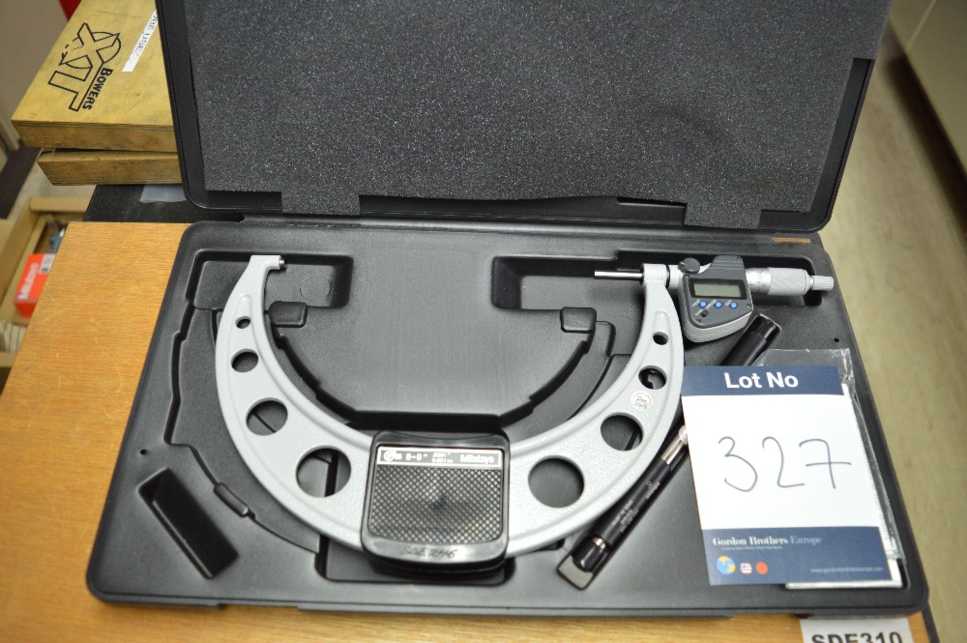 Mitutoyo 8-9" Digital Micrometer
Serial Number: 23