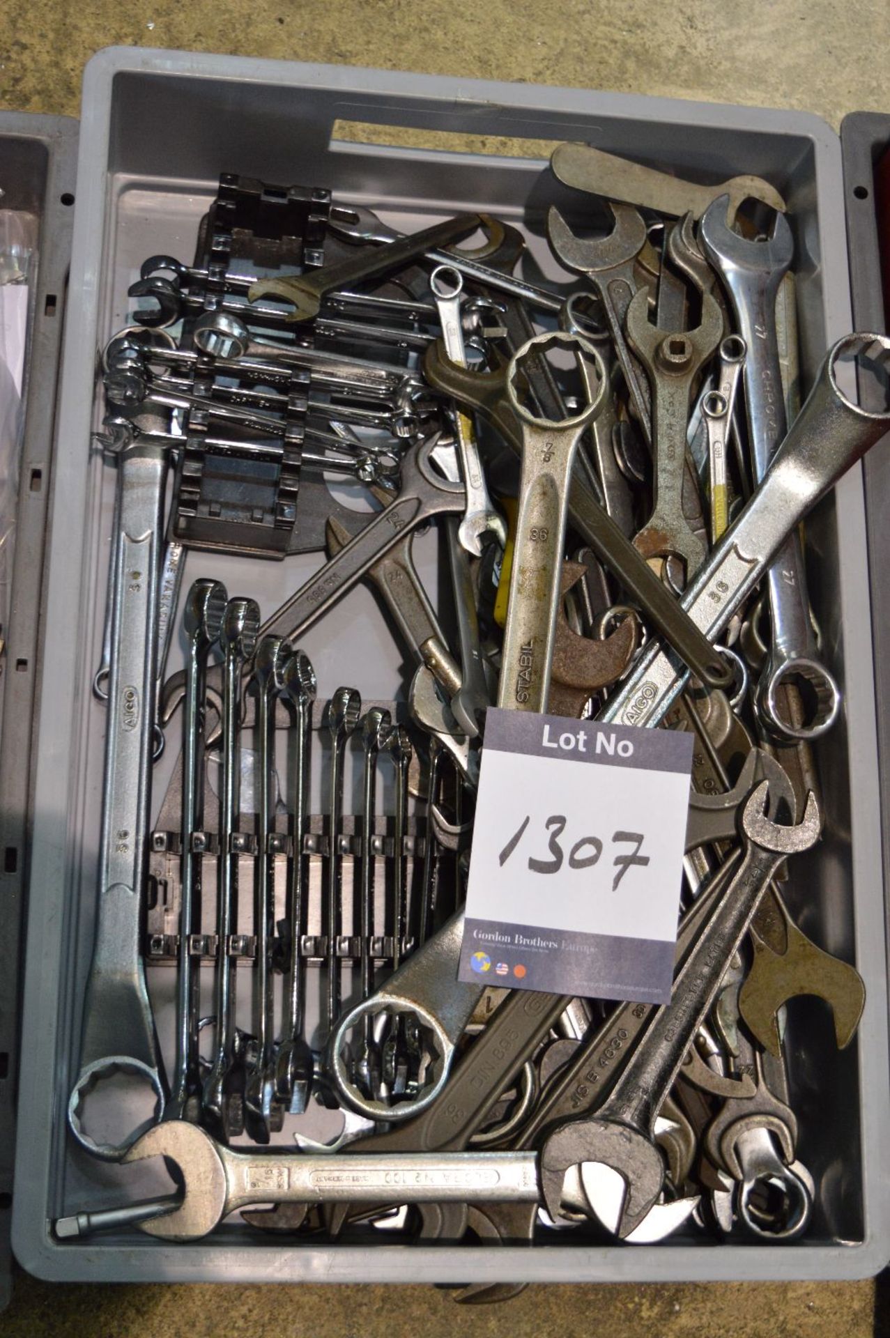 Imperial and Metric Spanners, as lotted