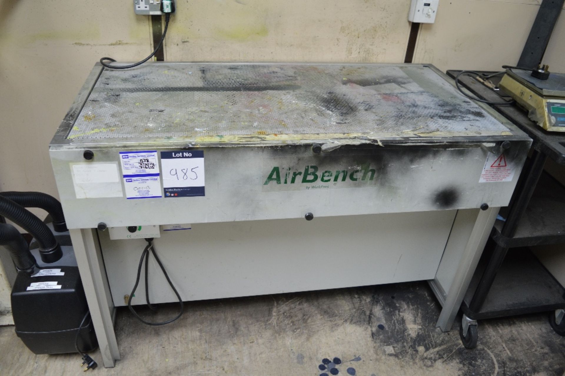 Workpoint, Model: Airbench, Workstation with Integ