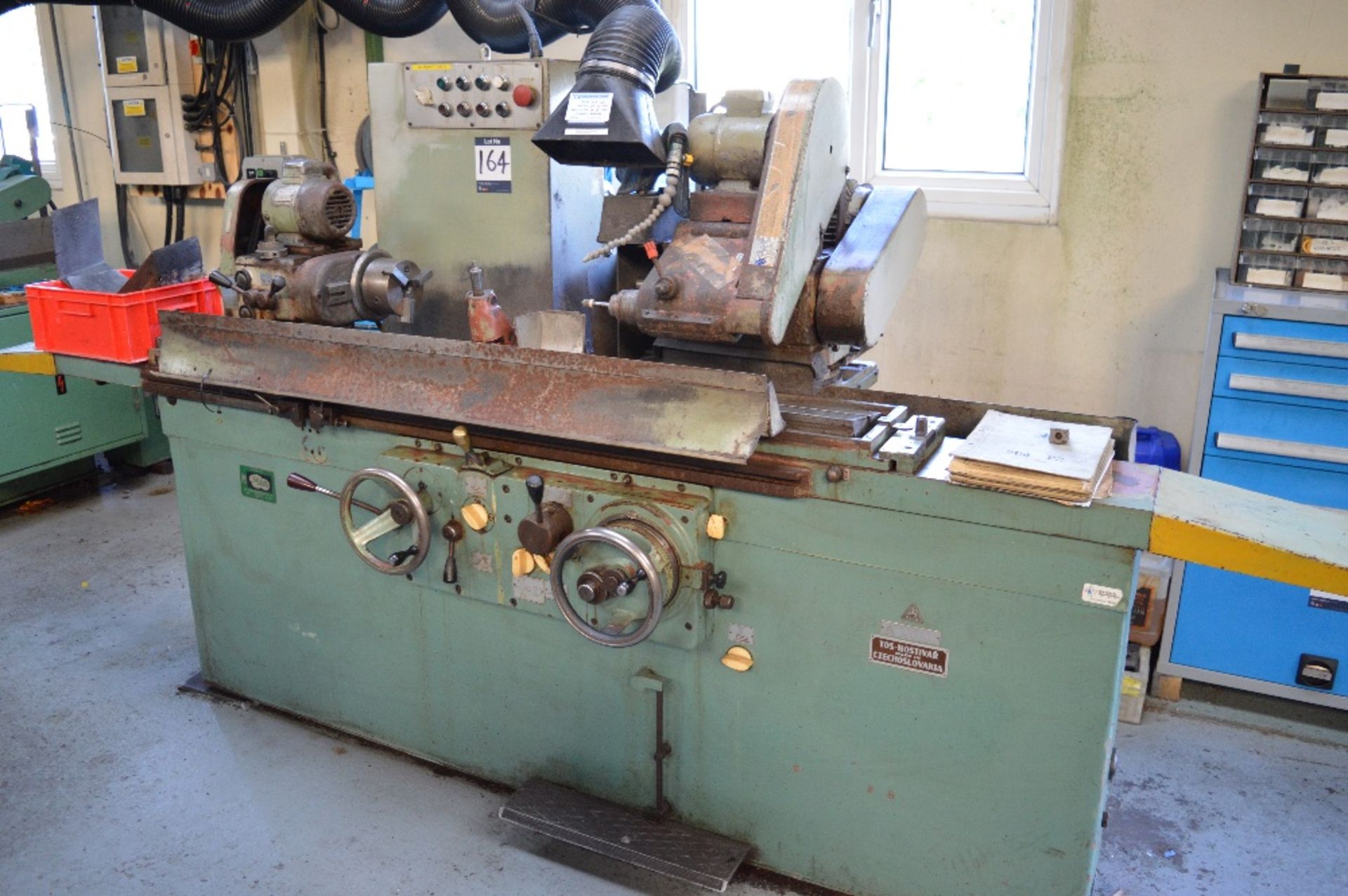 TOS-Hostivar 2udP21000 universal cylindrical grind