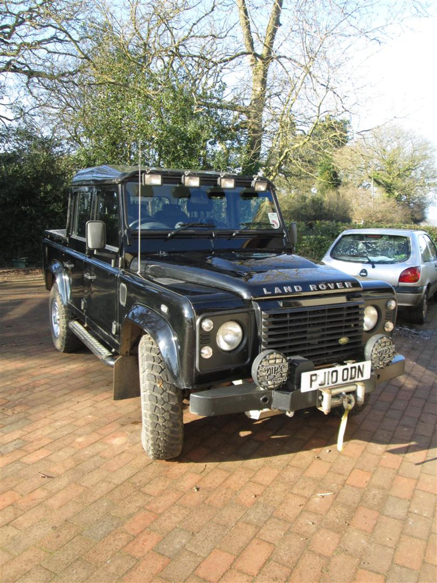 LAND ROVER Defender 110 XS DC LWB (2010)