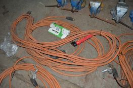 Pair of arc welding leads