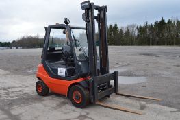 Lansing Linde H25T 2.5 tonne gas fork lift truck
Year: 2001
S/N: MO4935
Recorded hours: 5995