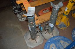 Pair of axle/pipe stands