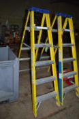 Youngman 5 tread fibreglass step ladder