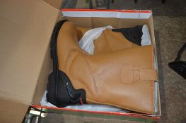 Pair of Click Tan Rigger Boots Size 9 New & unused