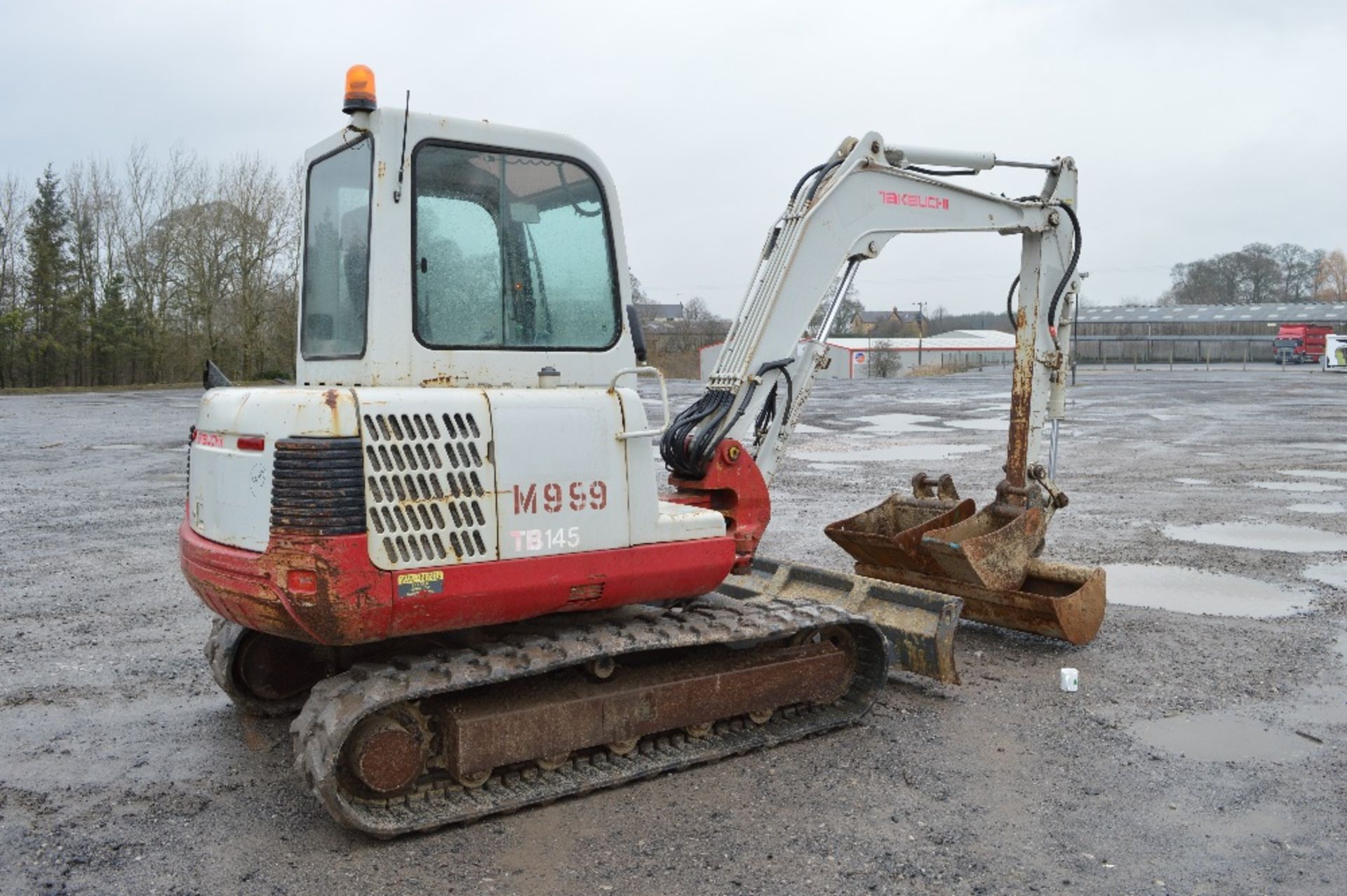 Takeuchi TB145 4.5 tonne rubber tracked midi excavator
Year: 2007
S/N: 14517066
Recorded Hours: - Image 3 of 11
