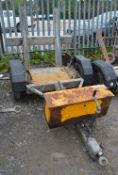 Pedestrian roller trailer
3050723